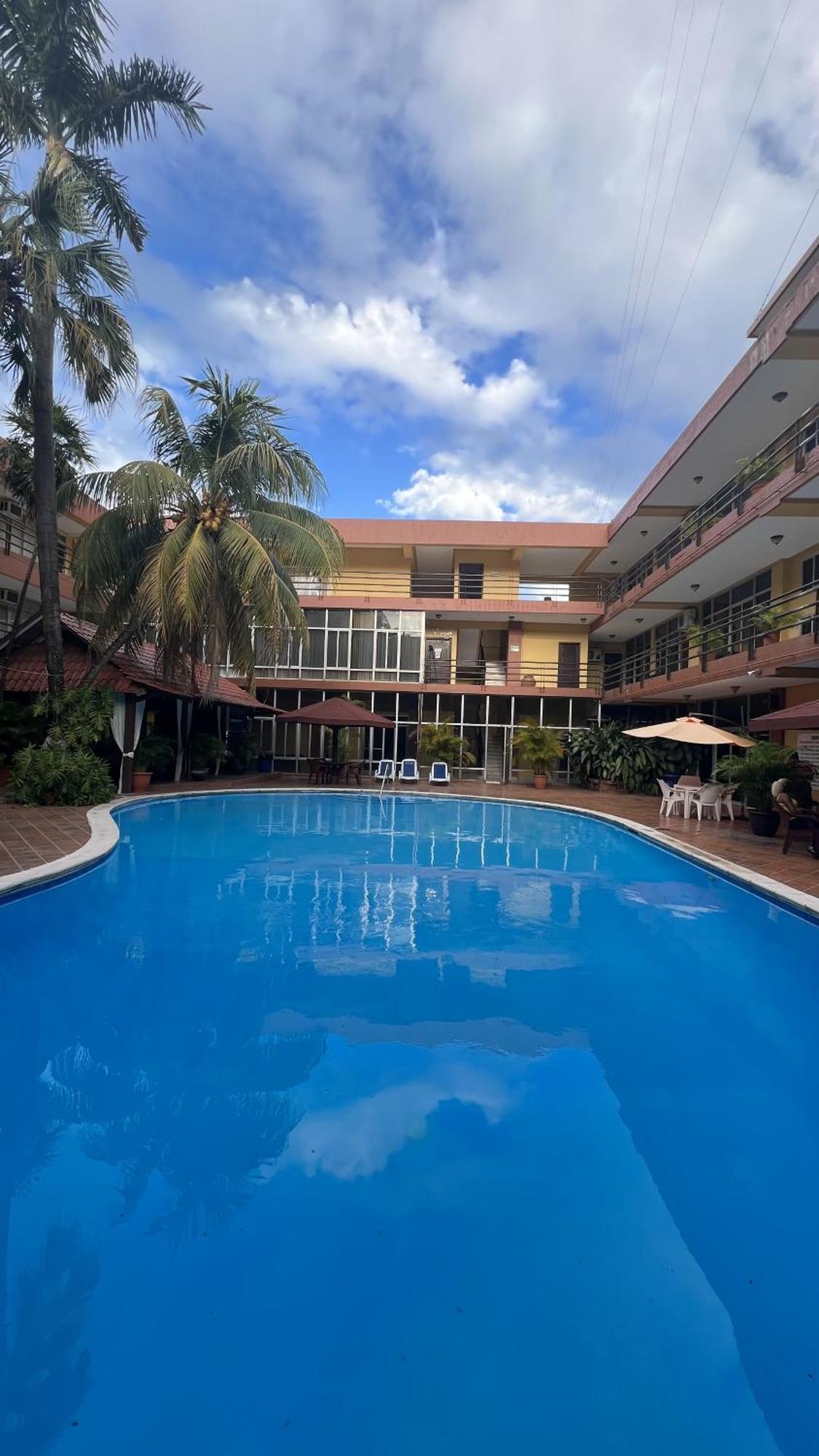 Gran Hotel Paris La Ceiba Exterior foto